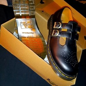 Doc Marten mary-jane uk9 black